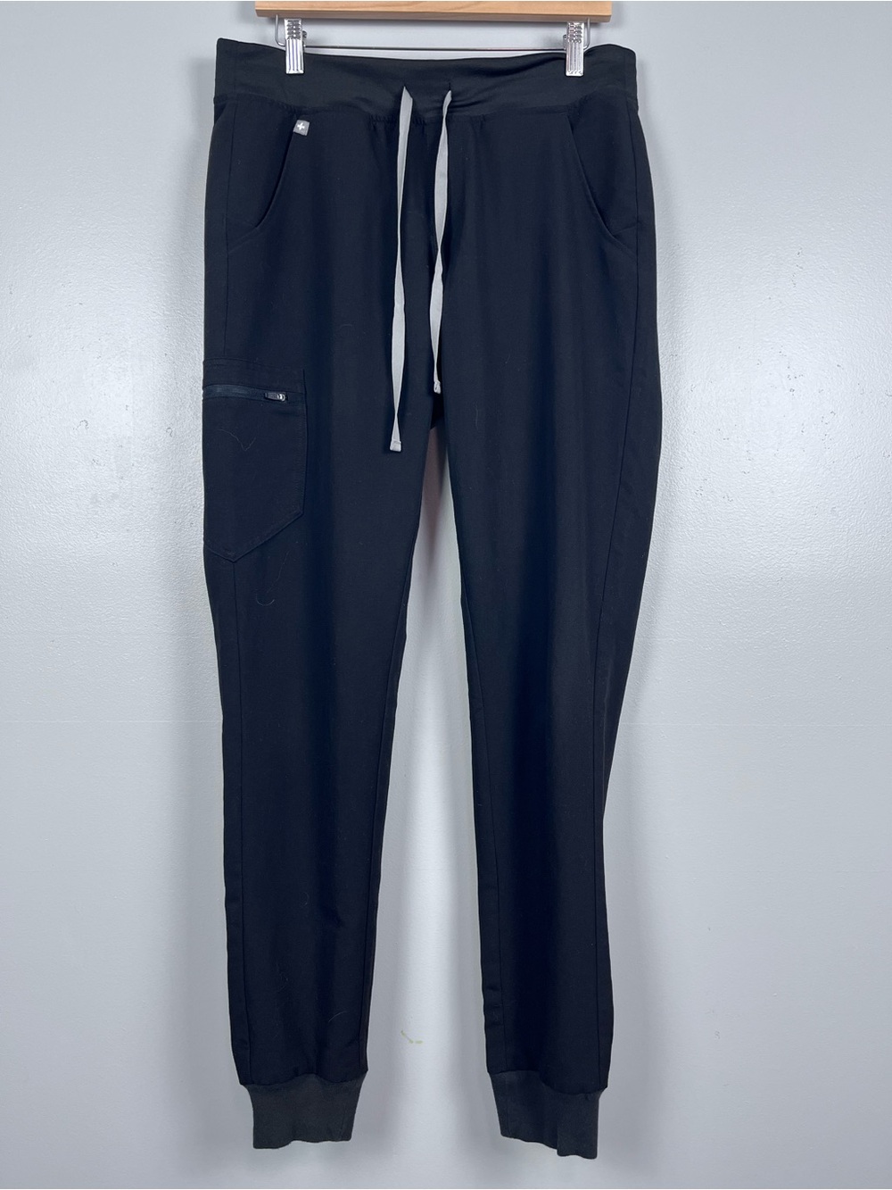 Figs Women's Zamora Jogger Scrub Pants in Black W18SW2005T Size M/T; Uniform, ER